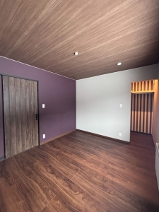   リビング横のお部屋です 