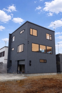 倶知安町で3階建ての完成見学会♪